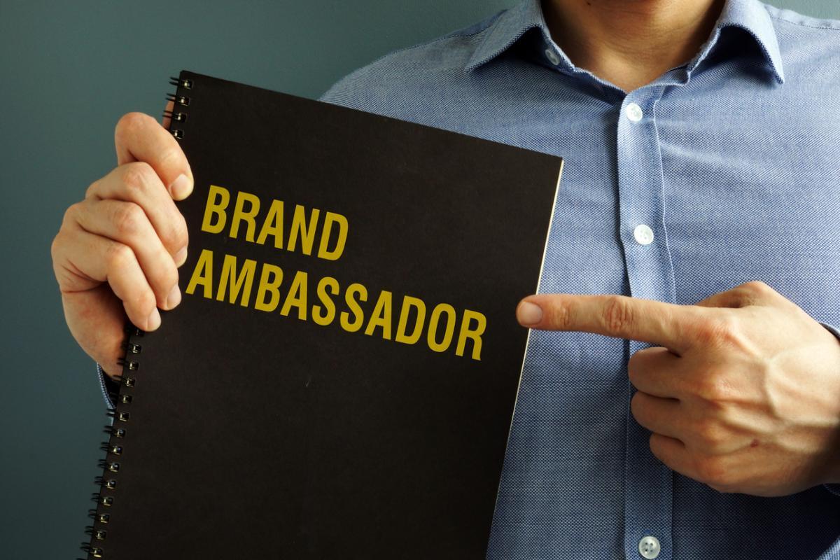 What Brand Ambassadors Should Know Before Signing a Contract